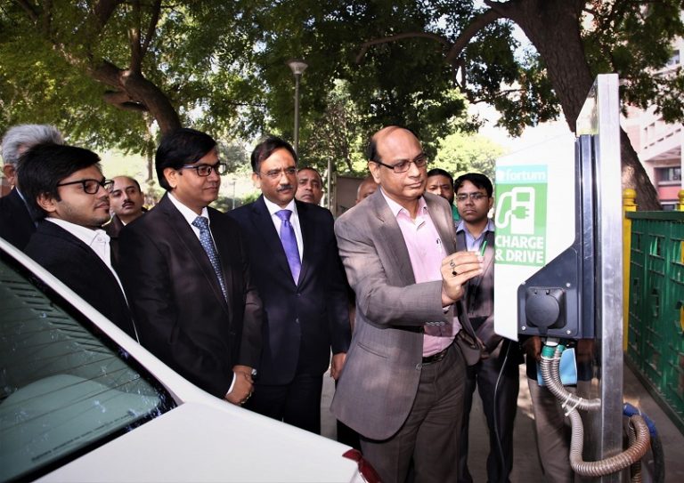 Smart EV charging station at New Delhi powered by NTPC
