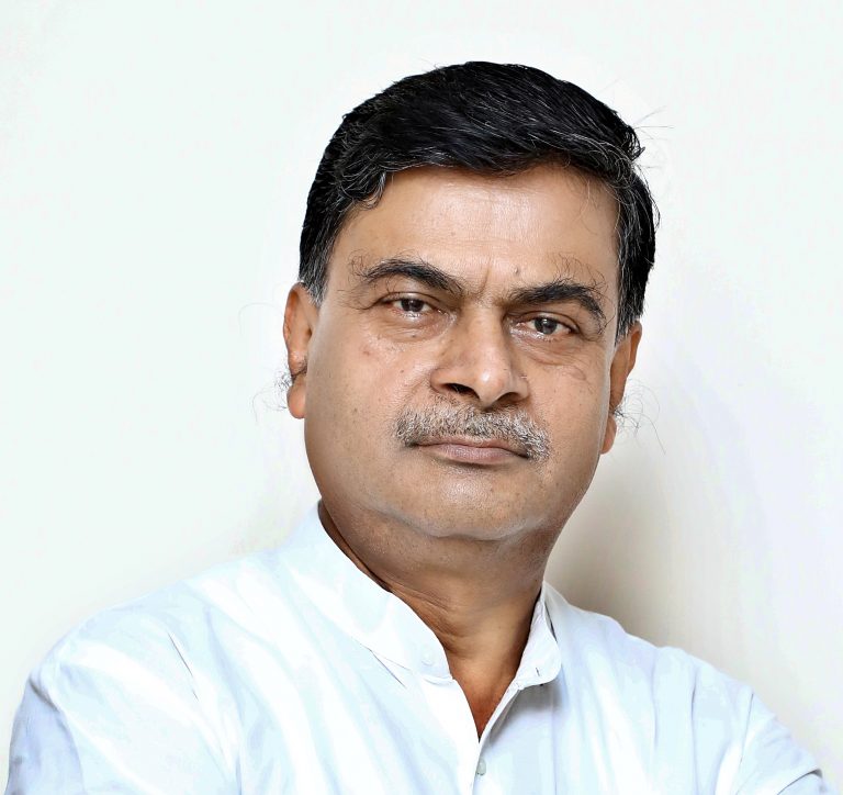 R K Singh becomes Power Minister in New Modi Government