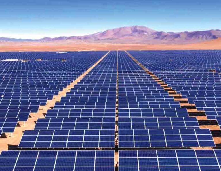Constructing Large SOLAR POWER PLANTS Economically