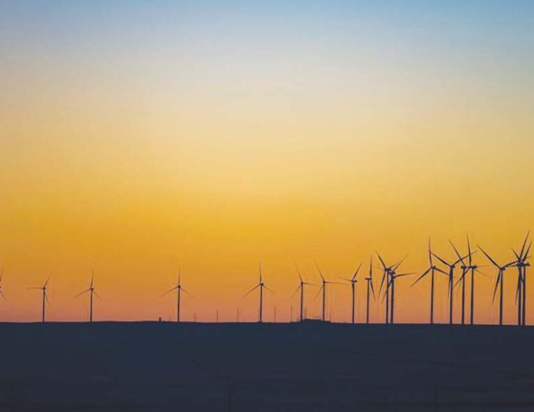 ADB, INDONESIA PARTNERS SIGN LANDMARK MOU ON EARLY RETIREMENT PLAN FOR FIRST COAL POWER PLANT
