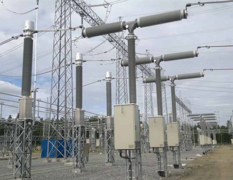 Concepts of HV and EHV Circuit Breakers